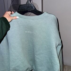 Waffle knit pullover with adjustable capability. Seafoam/ size XS/ Jubilee